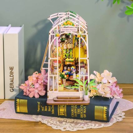 2Kids Toys - Miniatúra domčeka Záhradný domček 2xAAA