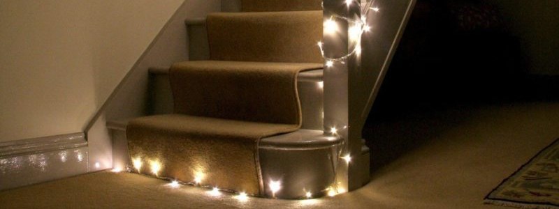 Aké vybrať svietidlá k osvetleniu schodov?