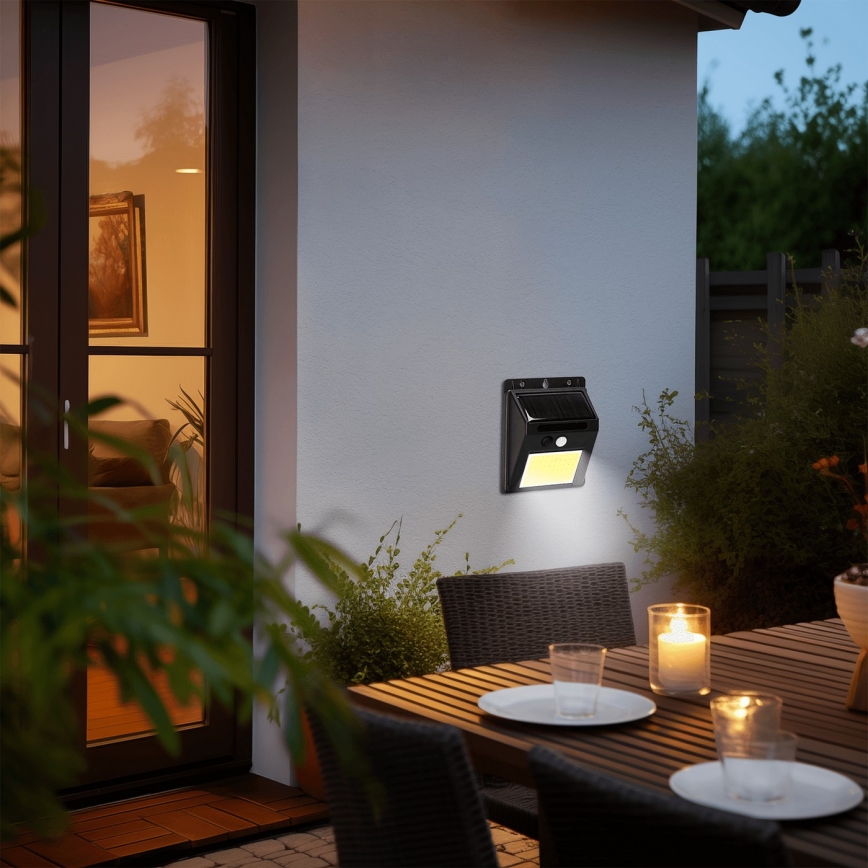 Aigostar - LED Solárne nástenné svietidlo so senzorom LED/13W/5,5V 6500K IP65