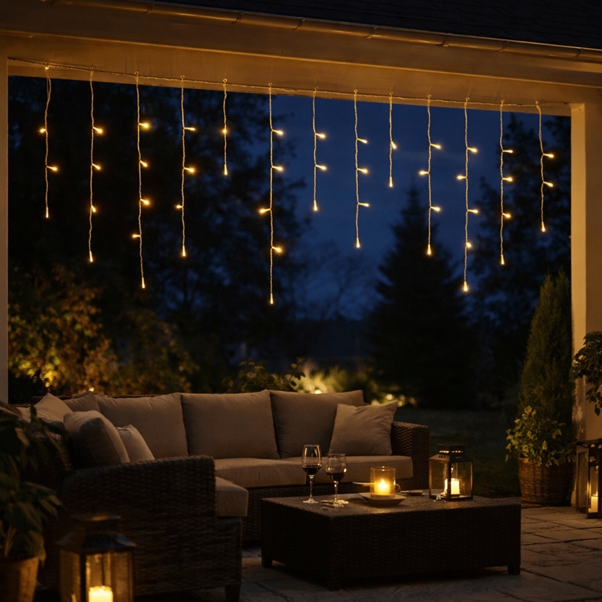 Aigostar - vonkajší LED vianočný reťaz 300xLED/8 funkcií 3xAA 18x0,6 m IP44 teplá biela