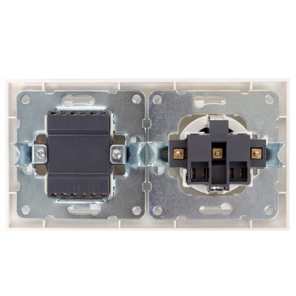 Aigostar - Trojitý vypínač č. 3 a zásuvka SCHUKO 230 V s rámikom, biela