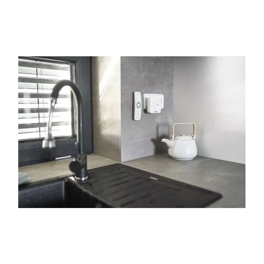 Bezdrôtový zvonček do zásuvky 230V IP44 biela