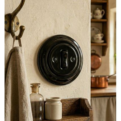 Bohemia-Design - Retro porcelánový jednoduchý vypínač s rámikom č. 6 čierny