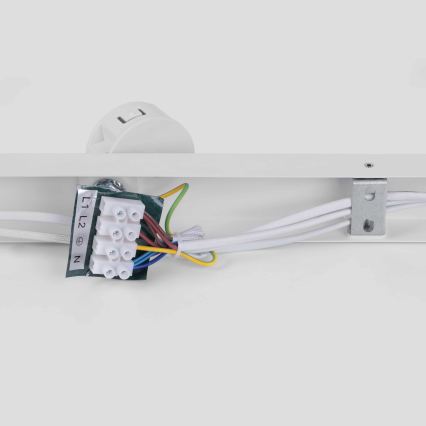 BRILAGI - Bodové svietidlo SELE LONG 8xGU10/30W/230V biela