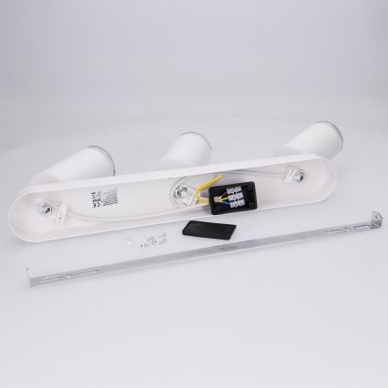 Brilagi - Kúpeľňové bodové svietidlo SELE 3xGU10/30W/230V IP44 biela
