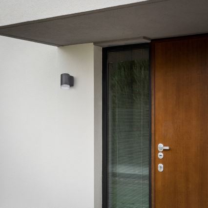 Brilagi - LED RGBW stlmiteľné vonkajšie nástenné svietidlo MATERA 1xGU10/4,8W/230V 3000K IP54 antracit + diaľkové ovládanie