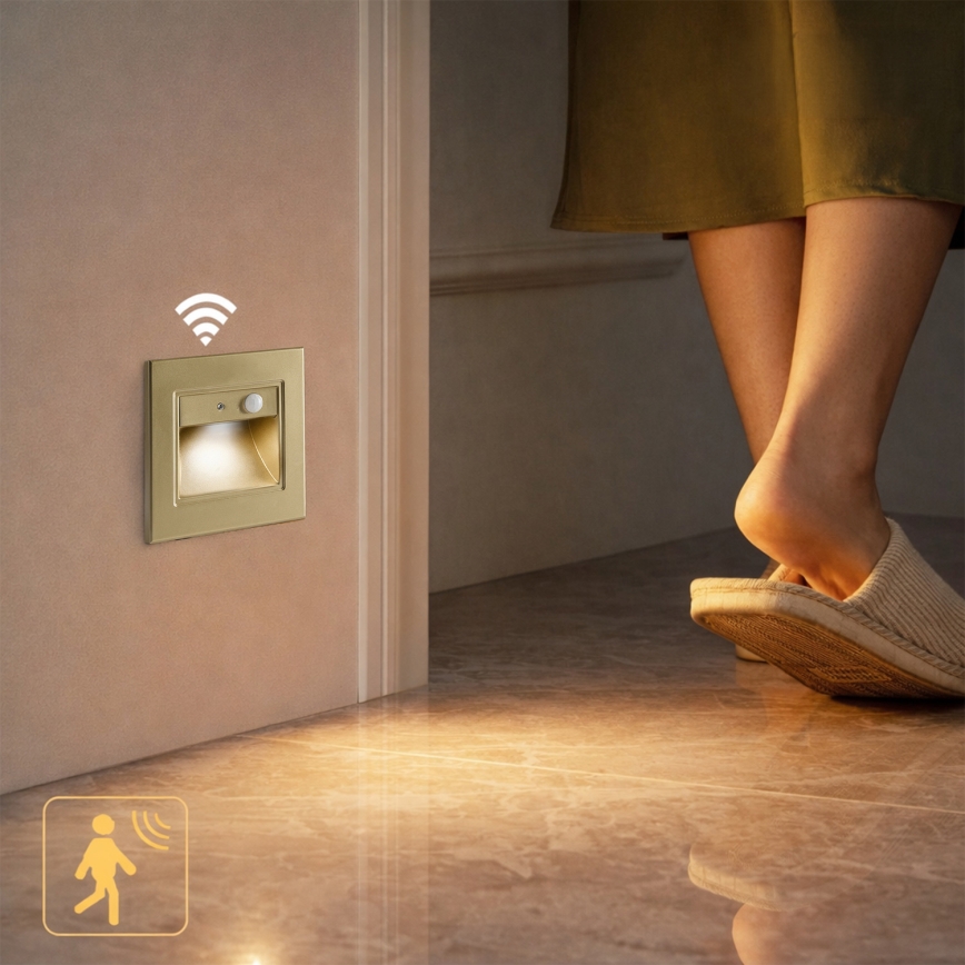 Brilagi - LED schodiskové svietidlo so senzorom STEP LIGHT LED/1,5W/230V IP44 zlaté