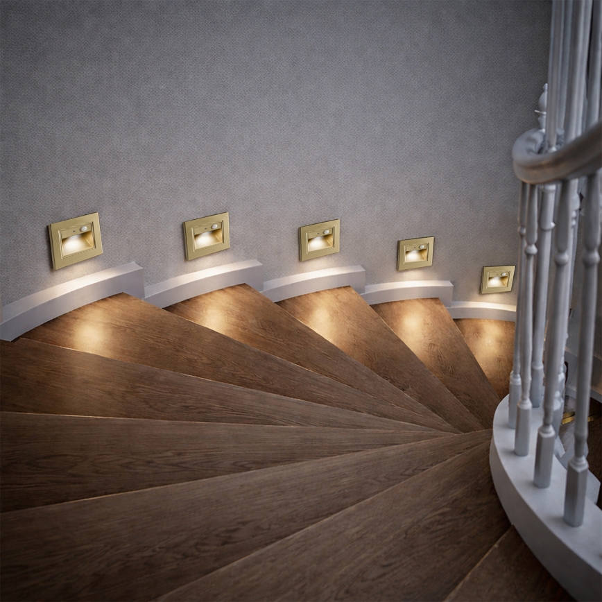 Brilagi - LED schodiskové svietidlo so senzorom STEP LIGHT LED/1,5W/230V IP44 zlaté