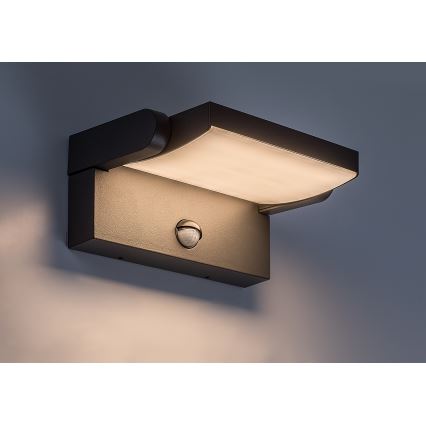 BRILAGI - Vonkajšie nástenné LED svietidlo so senzorom pohybu a súmraku ANKLE LED/12W/230V IP65 čierna