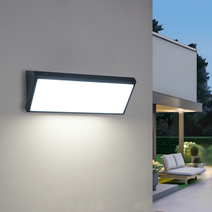 Brilagi - LED vonkajšie nástenné svietidlo s pohybovým snímačom TRIANGLE LED/42W/230V 45 cm čierne IP65