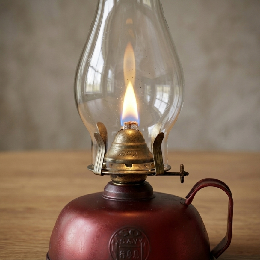 Brilagi - MERLIN petrolejová lampa, červená