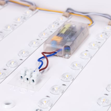 Brilagi - Stmievateľné LED stropné svietidlo PILANA LED/60W/230V 3000-6500K dub/biela 56x56 cm + diaľkové ovládanie