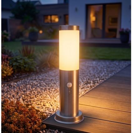 Brilagi - Vonkajšia lampa so senzorom NOVA 1xE27/15W/230V 40 cm IP44 matný chróm