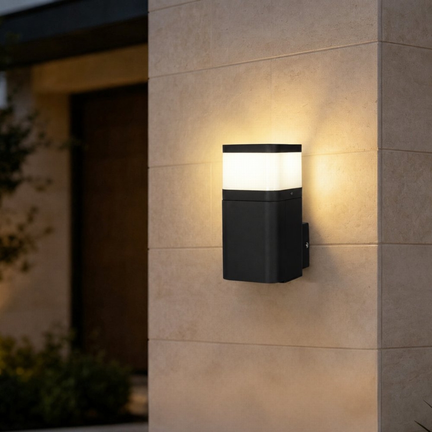 BRILAGI - Vonkajšie nástenné svietidlo so zásuvkou SCHUKO PILLAR 1xG9/11W/230V IP44 čierna