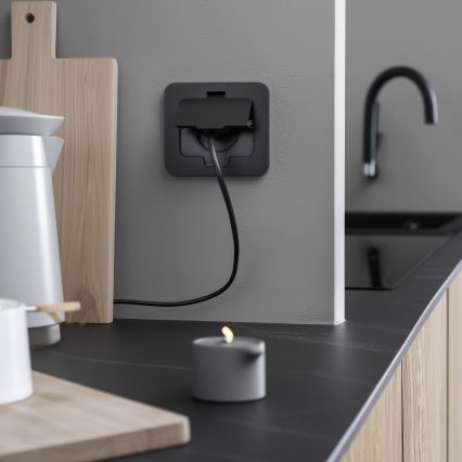 Brilagi - Vonkajšia zapustená obdĺžniková podlahová zásuvka IP55 čierna