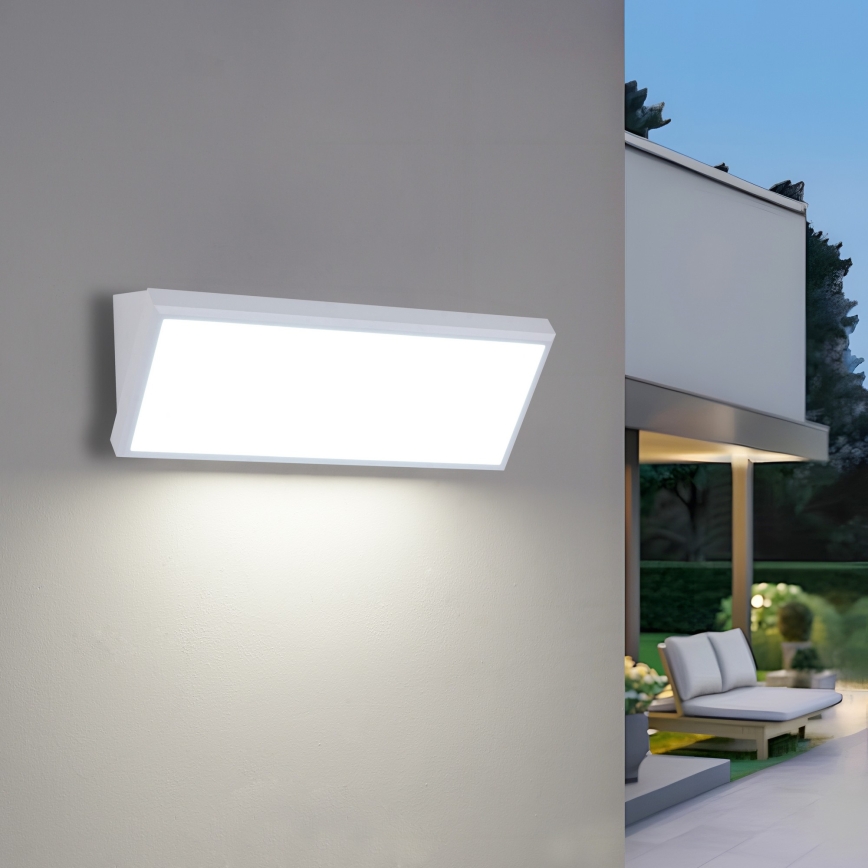 Brilagi - LED Vonkajšie nástenné svietidlo TRIANGLE LED/42W/230V 3000/4000/6500K biele IP65