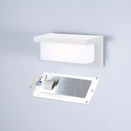 Brilagi - Vonkajšie nástenné svietidlo BRICKY 1xE27/60W/230V biela IP54