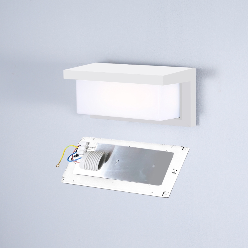 Brilagi - Vonkajšie nástenné svietidlo BRICKY 1xE27/60W/230V biela IP54