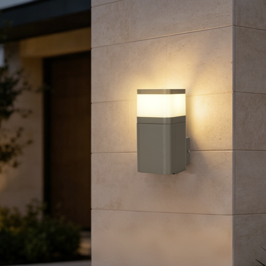 BRILAGI - Vonkajšie nástenné svietidlo so zásuvkou SCHUKO PILLAR 1xG9/11W/230V IP44 sivé