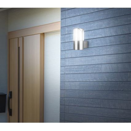 Briloner 320304TF - Vonkajšie nástenné svietidlo 1xE27/12W/230V IP44 strieborné