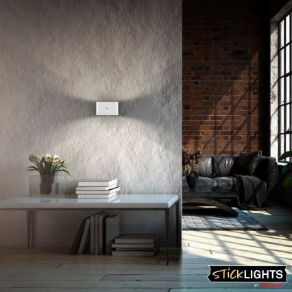 Briloner 3878016 - LED Nabíjateľné nástenné svietidlo s pohybovým a súmrakovým senzorom CHAT LED/3W/5V 2000 mAh biela