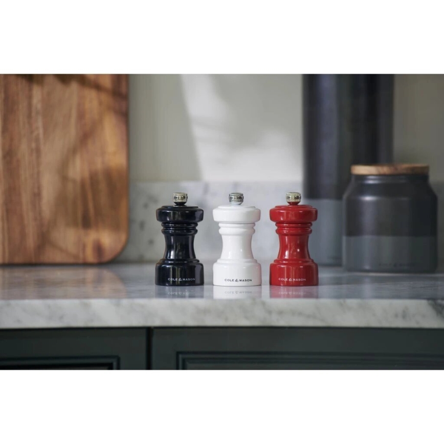 Cole&Mason - Mlynček na korenie HOXTON 10,4 cm buk/červená