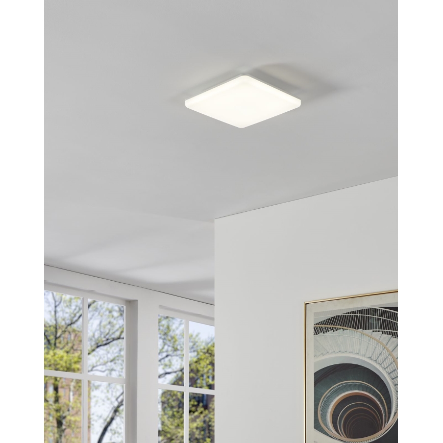 Eglo - LED Kúpeľňové stropné svietidlo LED/20W/230V 2700/4000/6500K 31x31 cm IP54 biela