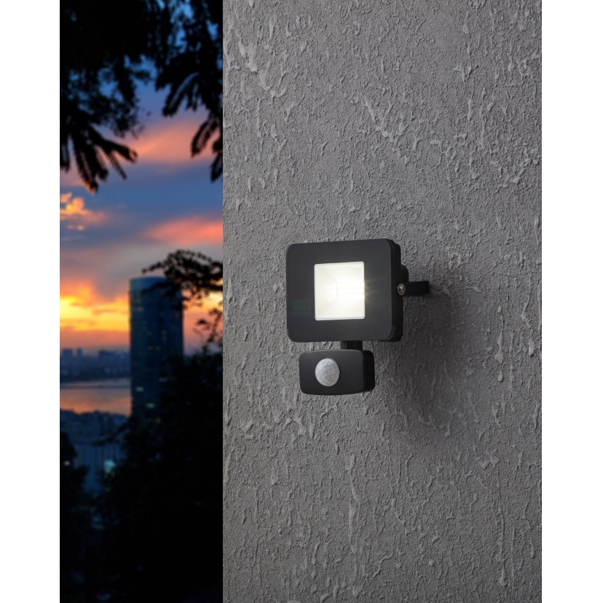 Eglo - LED Reflektor so senzorom LED/10W/230V