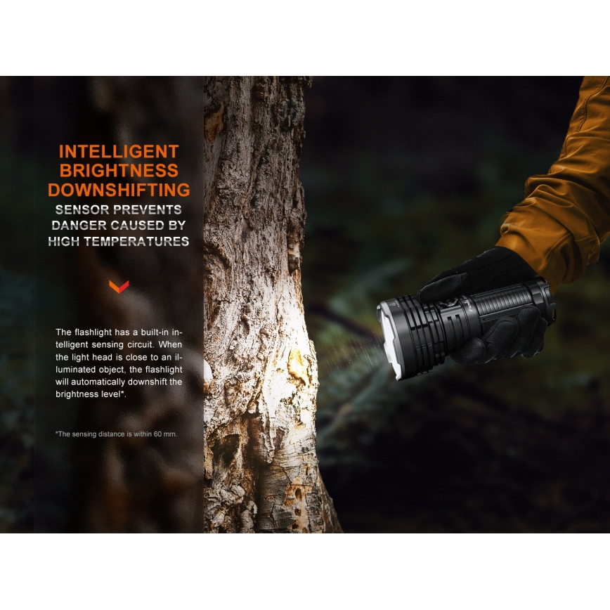 Fenix LR40RV20 - LED nabíjacia baterka LED/USB IP68 15000 lm 177 h 5000 mAh