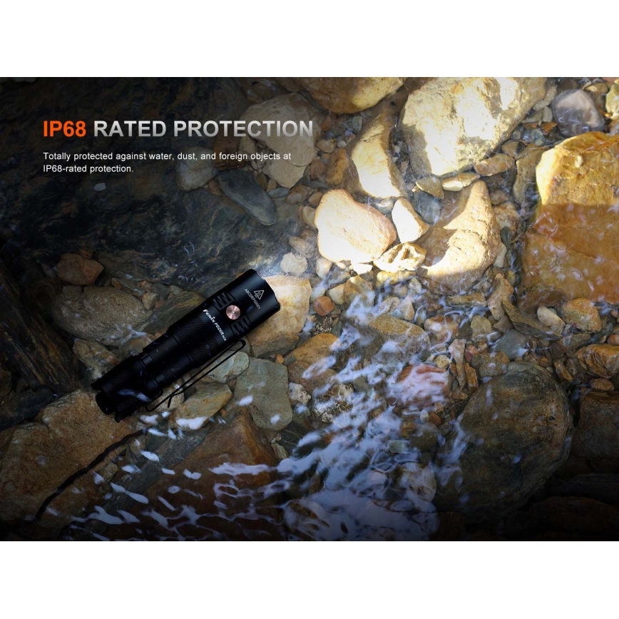Fenix PD26RACE - Stmievateľná dobíjateľná LED baterka LED/USB 1600 mAh IP68 1300 lm 556 h čierna