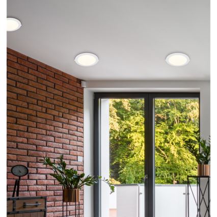 Globo - LED Podhľadové svietidlo LED/18W/230V 4000K pr. 22,4 cm
