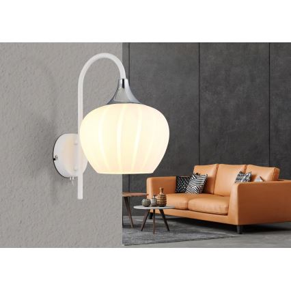 Globo - Nástenná lampa 1xE27/40W/230V biela