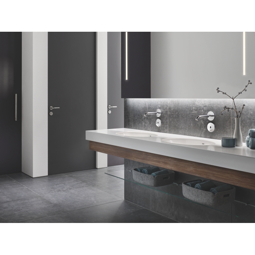 GROHE 36447000 - Infračervená elektronická batéria ESSENCE E 182 mm lesklý chróm