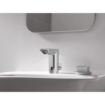 GROHE 36451000 - Elektronická umývadlová batéria BAU COSMOPOLITAN E lesklý chróm