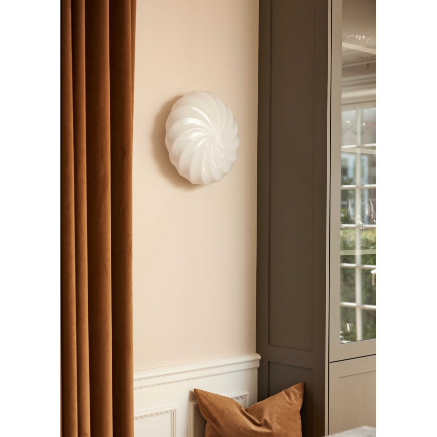 Halo Design 739547 - Nástenné svietidlo TWIST 3xG9/28W/230V, priemer 35 cm, biela/mosadz