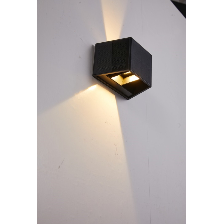 LED Solárne nástenné svietidlo so senzorom LED/2W/5V IP54 1300 mAh