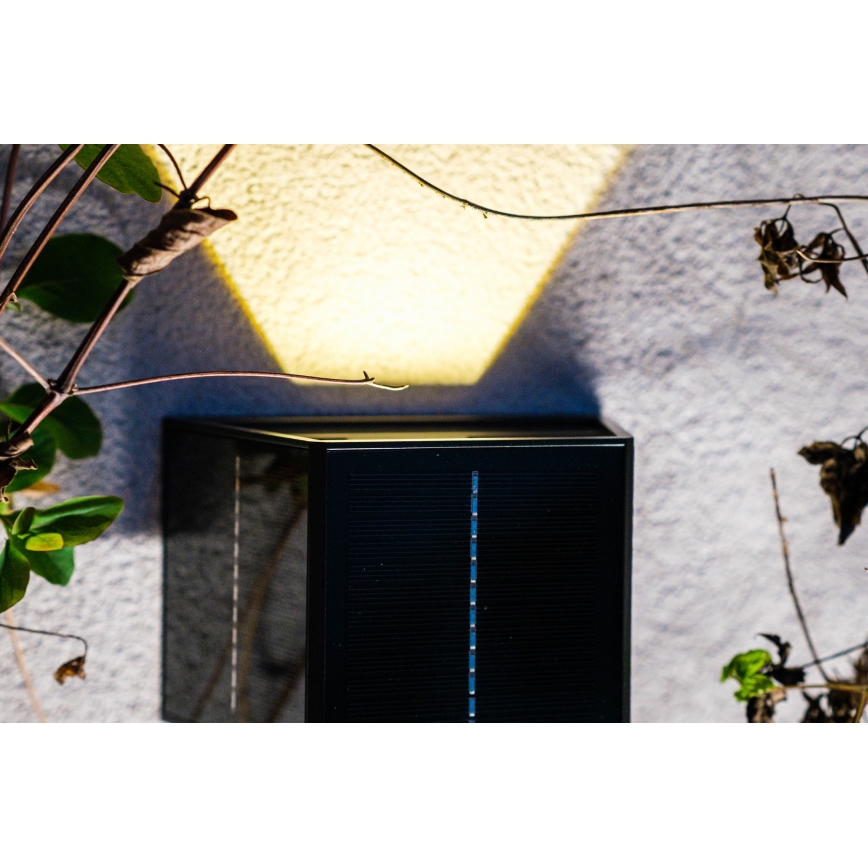 LED Solárne nástenné svietidlo so senzorom LED/2W/5V IP54 1300 mAh