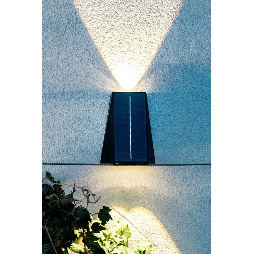 LED Solárne nástenné svietidlo so senzorom LED/2W/5V IP54 1300 mAh