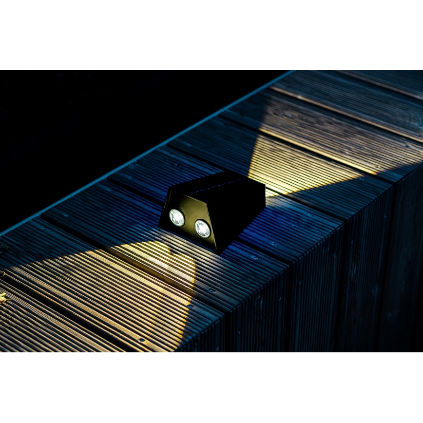 LED Solárne nástenné svietidlo so senzorom LED/2W/5V IP54 1300 mAh