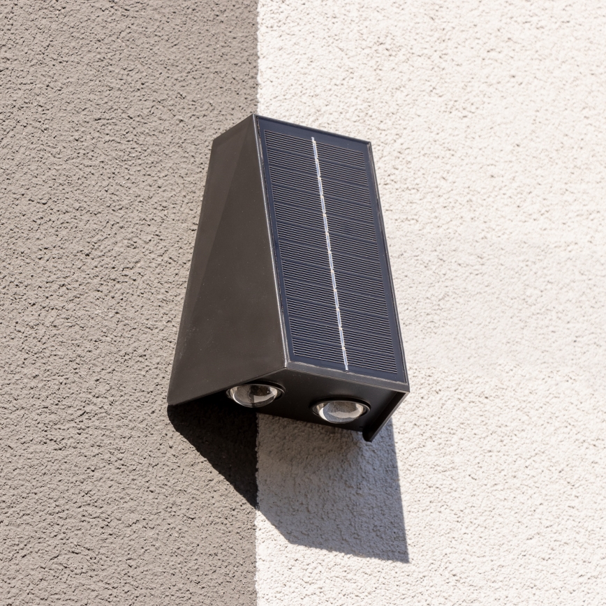 LED Solárne nástenné svietidlo so senzorom LED/2W/5V IP54 1300 mAh