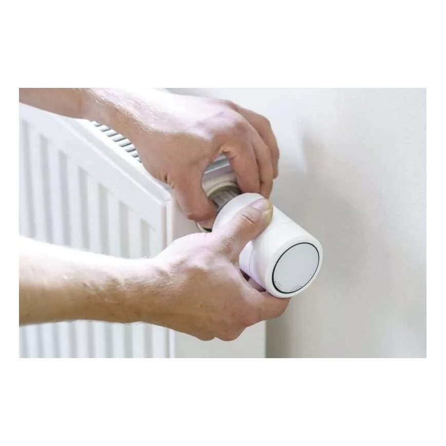 Inteligentná termostatická hlavica s LCD displejom GoSmart M30x1,5 2xAA/1,5V Tuya
