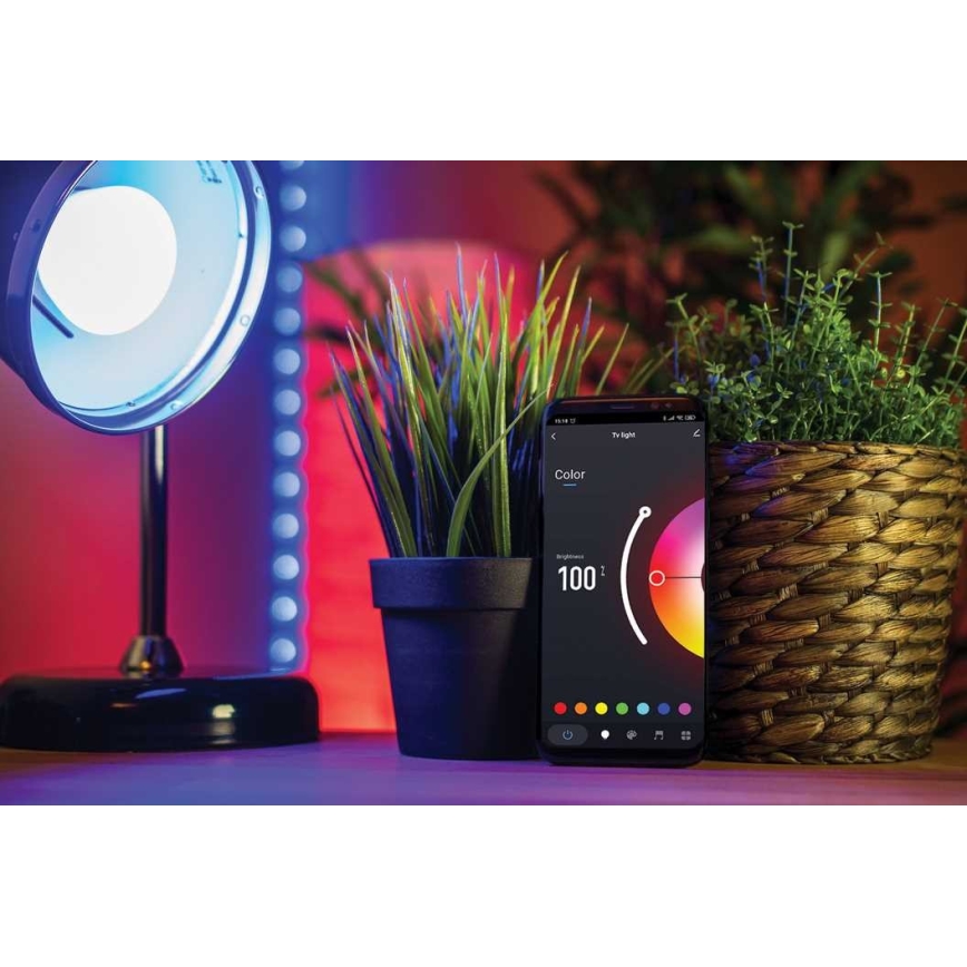 Inteligentný ovládač pre LED RGB pásy 5-24V Wi-Fi Tuya