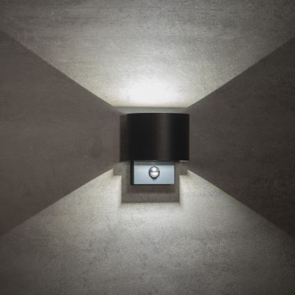 LED vonkajšie nástenné svietidlo REKA LED/7W/230V IP54 s pohybovým a súmrakovým senzorom, antracitové, okrúhle