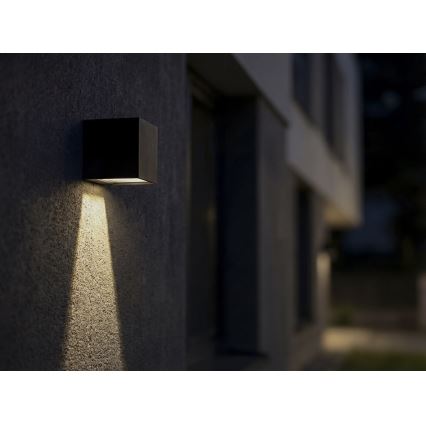 LED solárne nástenné svietidlo so snímačom REKA LED/3W/3,7V 1800 mAh 3000/4000/6500K IP65 čierne