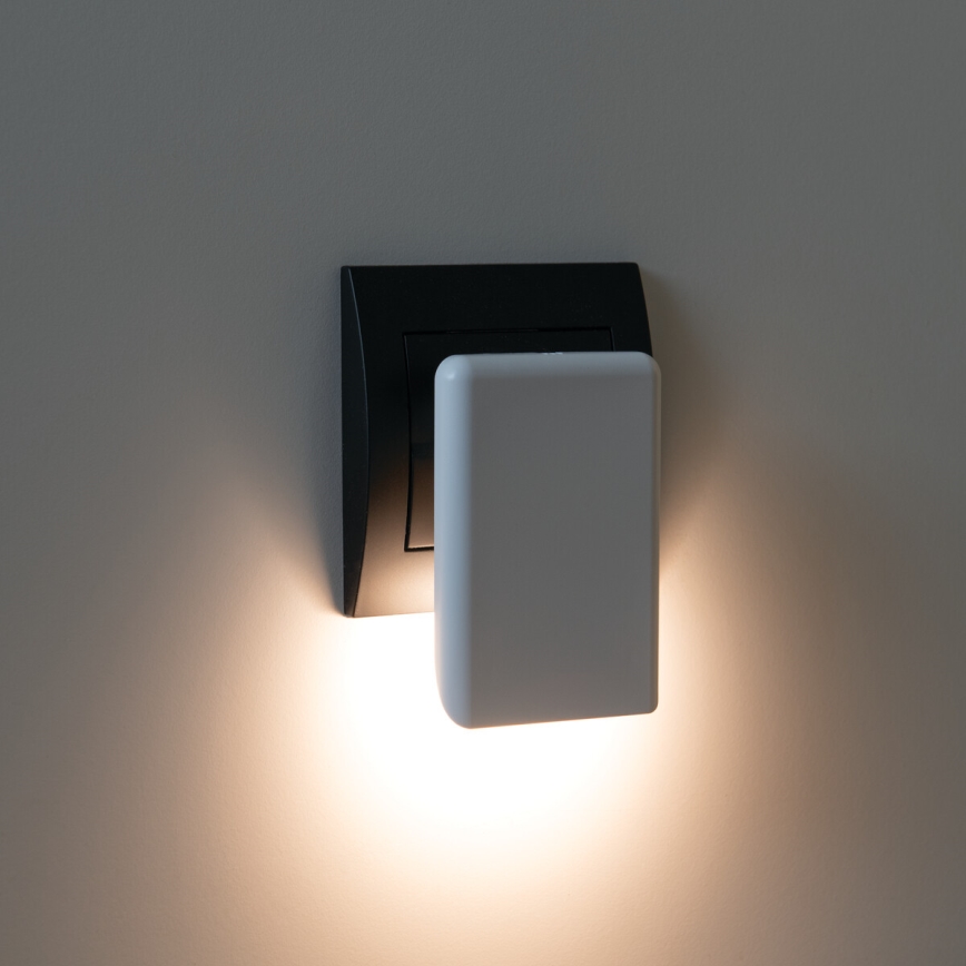 LED orientačné svietidlo so snímačom súmraku do zásuvky ORISA LED/0,28W/230V biela