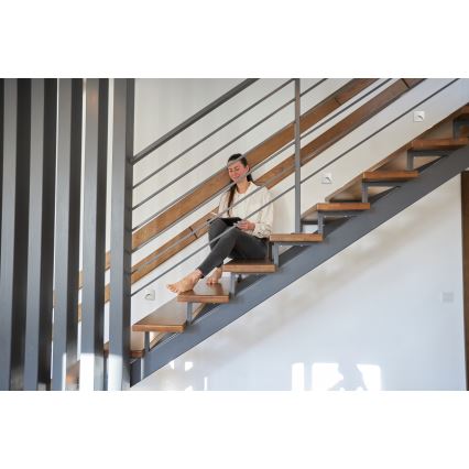 LED Schodiskové svietidlo EXIN LED/2,5W/230V 3000K IP65 biele hranaté