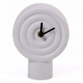 Keramické stolové hodiny 16 cm, napájanie 1xAA, biela