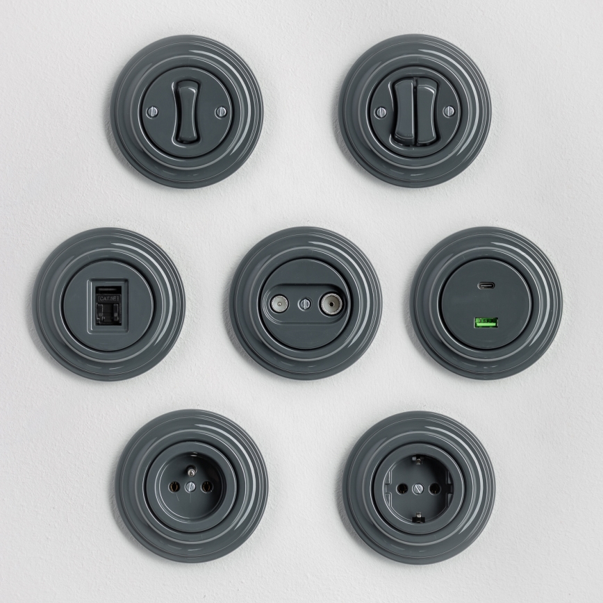 Kliklap - Retro účastnícka zásuvka TV+R (priebežná) s antracitovým rámikom