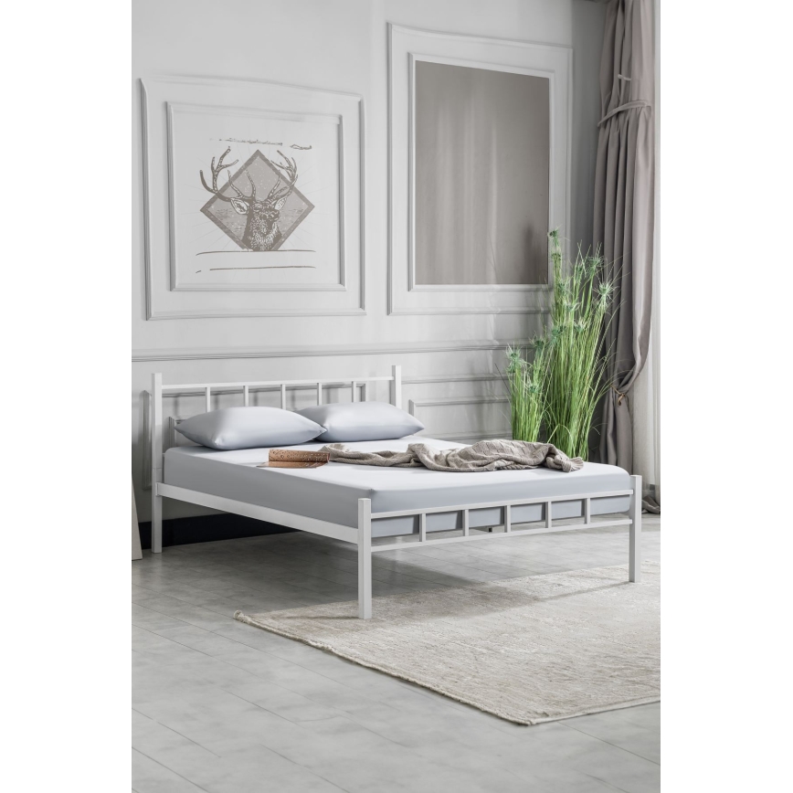 Kovová dvojlôžková posteľ ORMEL 120x200 cm biela nosnosť 120 kg