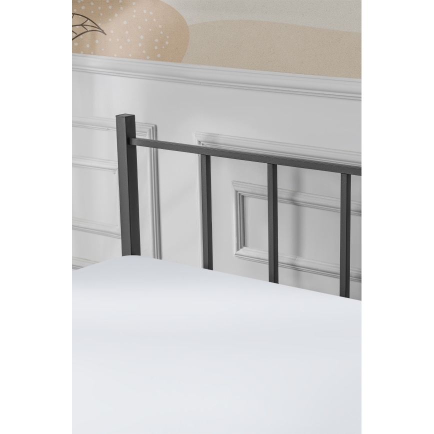 Kovová dvojlôžková posteľ ORMEL 160x200 cm čierna nosnosť 200 kg